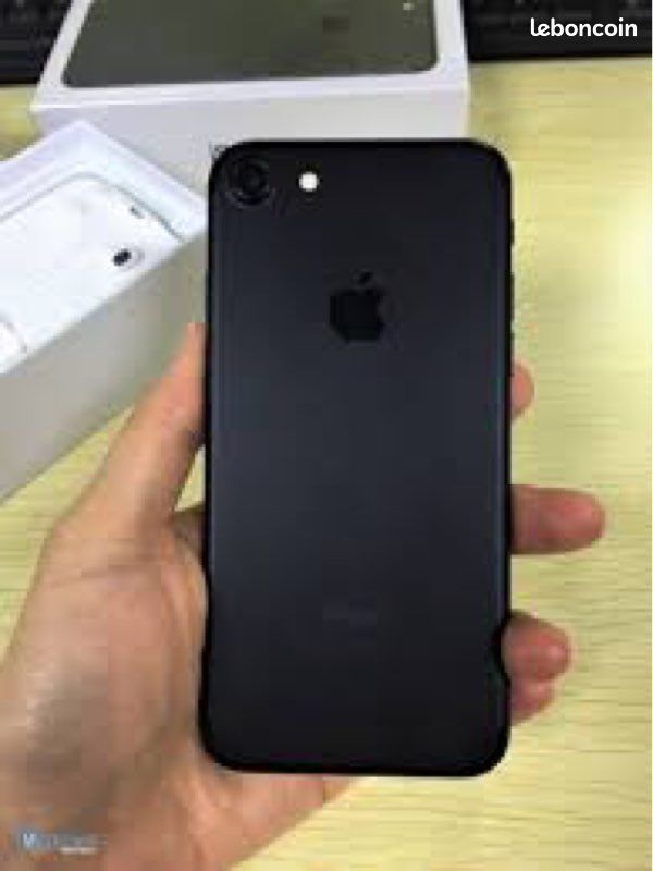IPhone 7 (image 2)