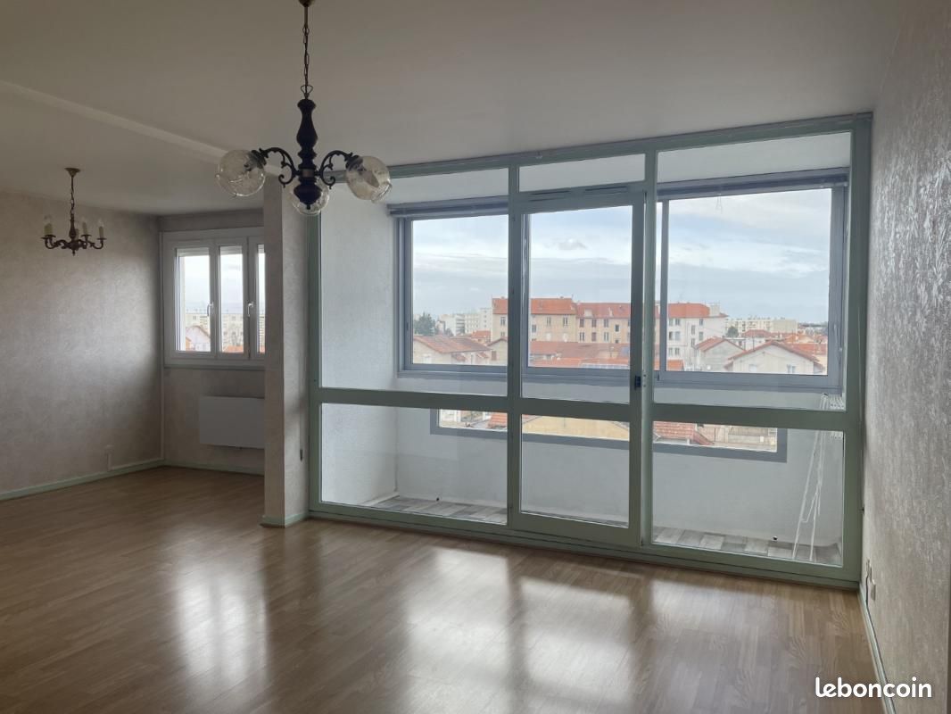 Appartement 4 pièces 69 m² · à Roanne · 69 m² · 710 €/mois