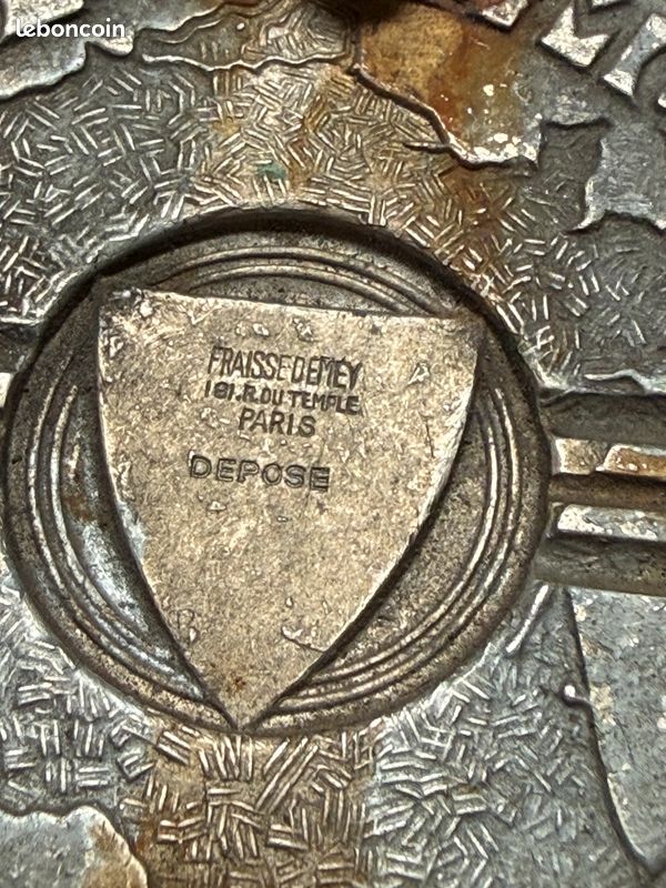 Ancien badge de calandre - Automobile Club du Nord (image 8)