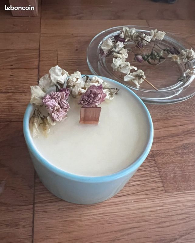 Bougie fleurs séchées (image 1)