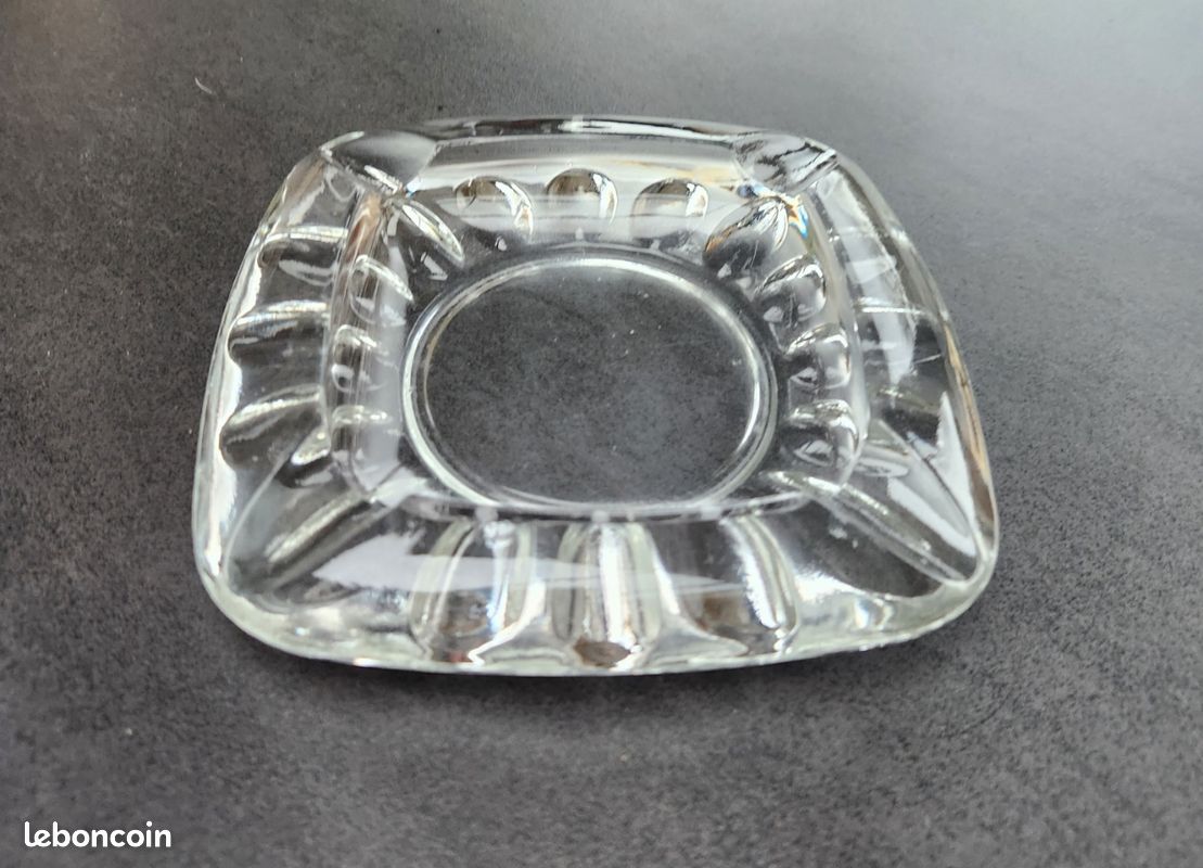 Ancien cendrier / Vide-poches en verre plein (image 2)