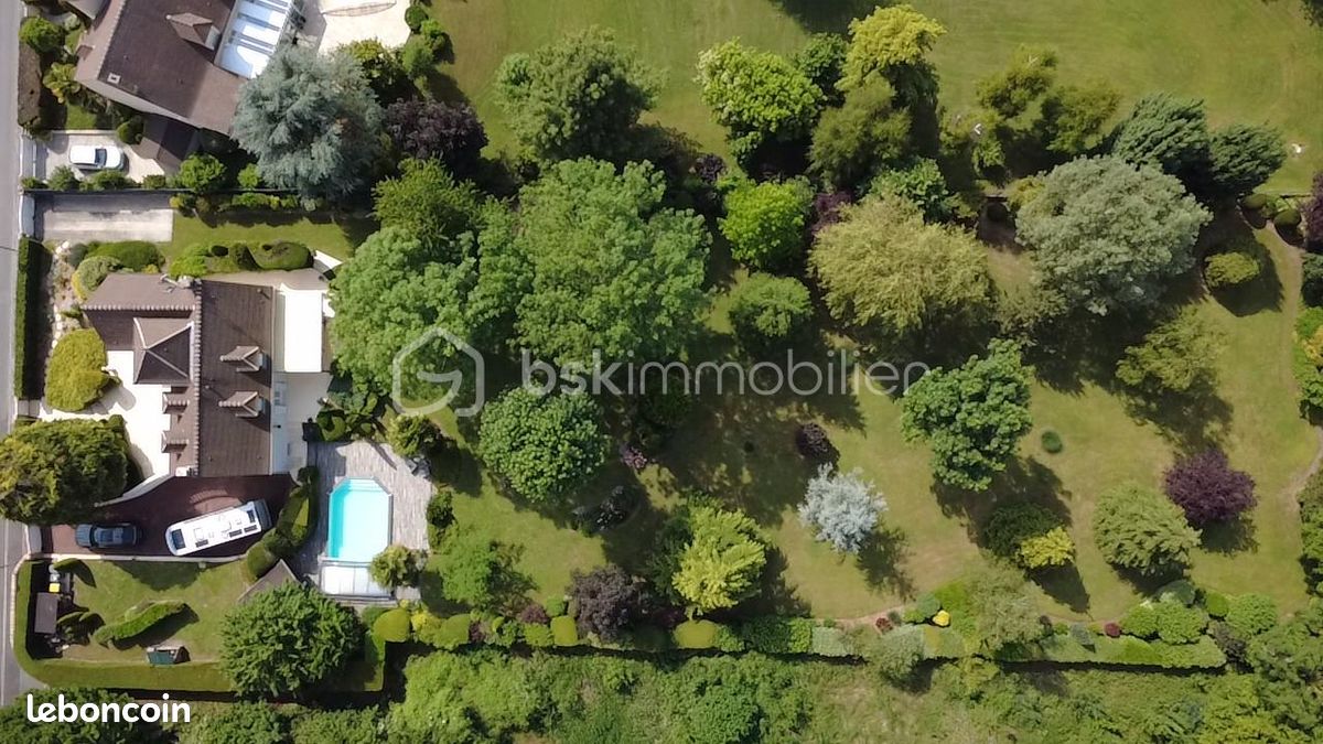 Maison 7 pièces 210 m² · à Claye-Souilly · 210 m² · 860 000 €