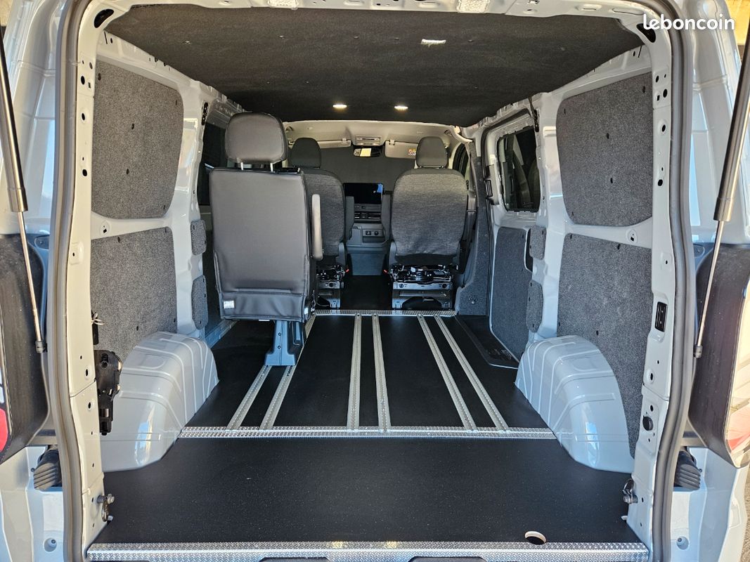 Ford custom aménagé, 5 places modulables, webasto, isolé, installation électrique 220V (image 8)