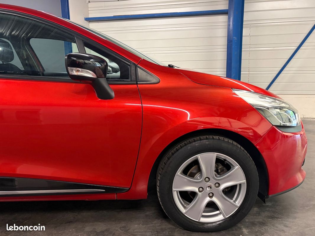 Renault CLIO IV Dynamique 1.2 73ch REGULATEUR - GPS - BLUETOOTH (image 23)