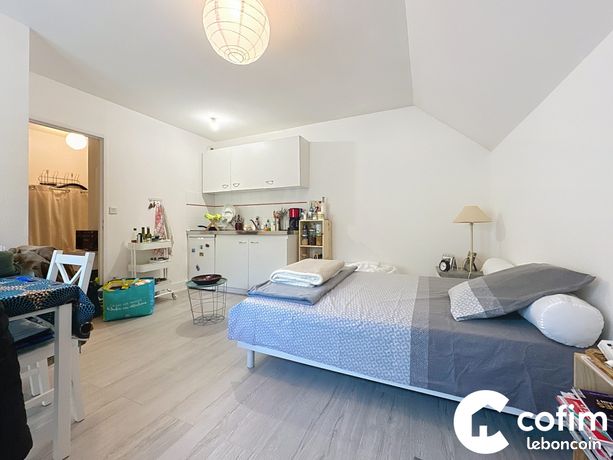 Studio 1 pièce 26 m²