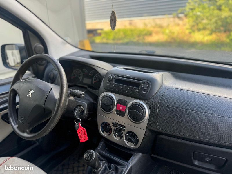 Peugeot BIPPER TEPEE 1.3 HDI 75CH FAP STYLE (image 5)