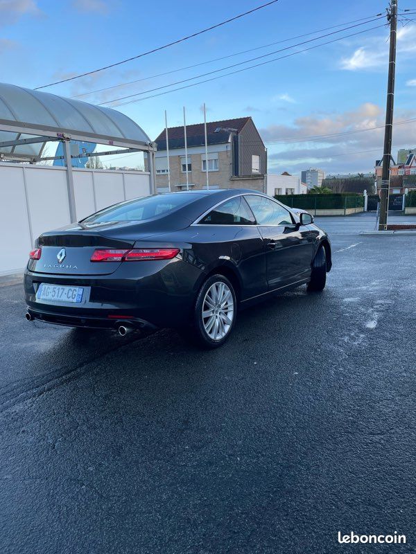 Laguna 3 coupé 2.0DCI 150Cv black édition (image 2)