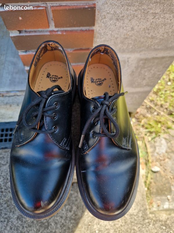 Paire de Dr Martens basses, 37 Chaussures