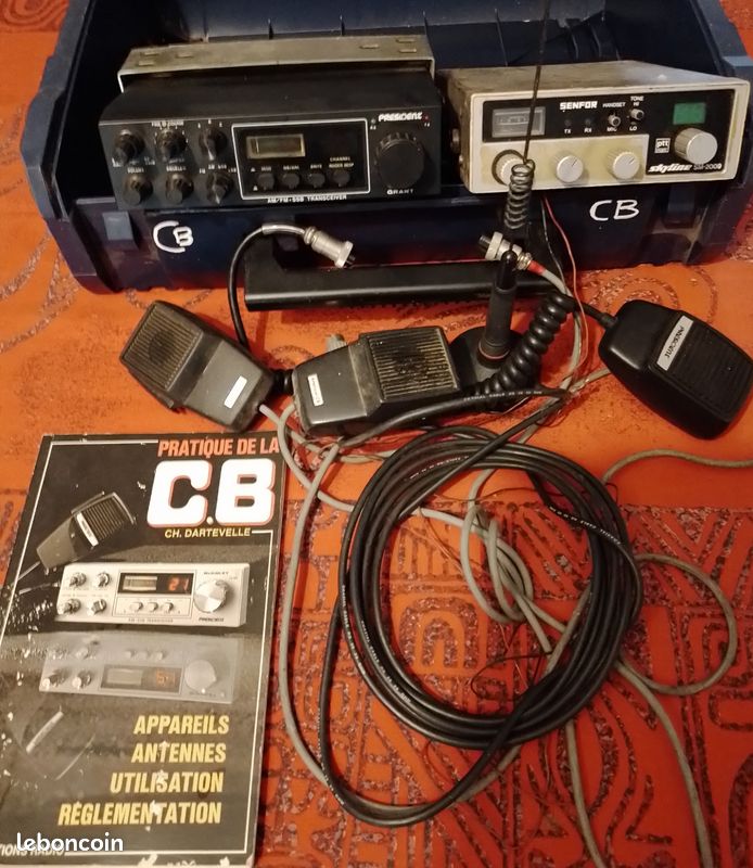 Radio CB Mobile Senfor Skyline SM-2009 (Cobra 25 LTD) - Pour Pièces Détachées / Ne Fonctionne Pas