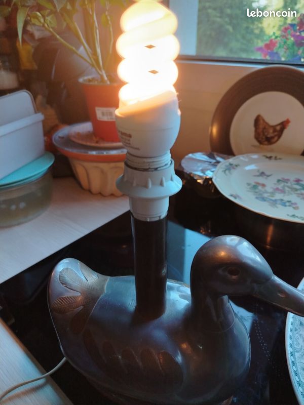 Lampe de table canard étain (image 2)