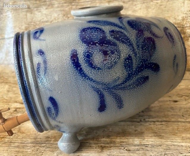 Ancien VINAIGRIER tonneau en GRES d'ALSACE décor foral bleu cobalt (image 9)