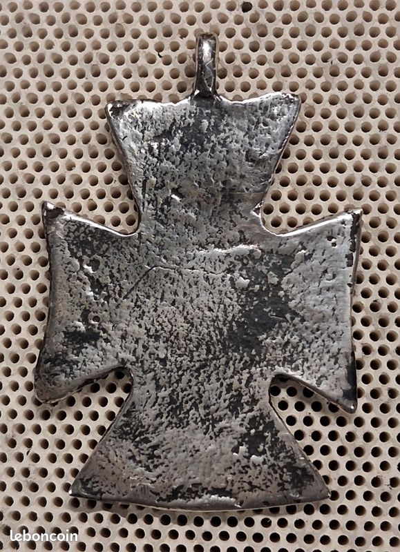 Pendentif byzantine. Reproduction de bijoux romains, phéniciens et grecs (image 2)