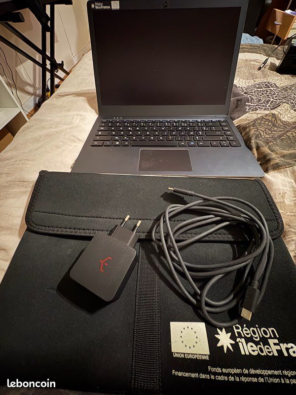 PC Portable Ultrabook 13 pouce - Light & Fast - Unowhy Y13