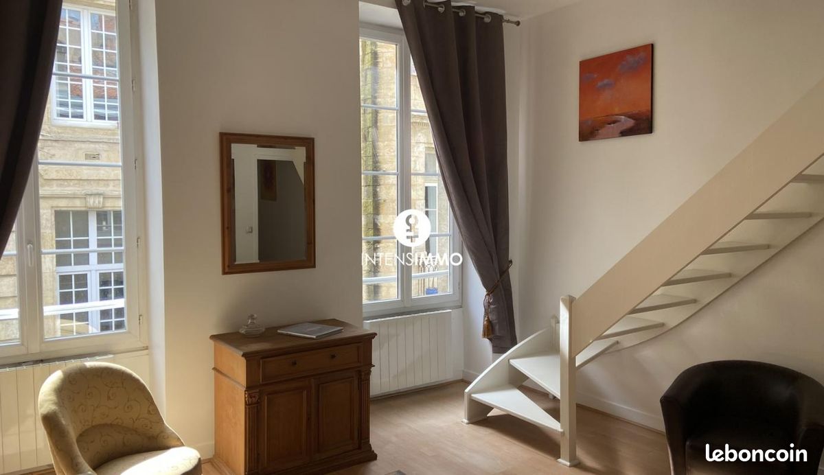 Appartement 2 pièces 46 m² - Bordeaux 33000 (image principale 0)