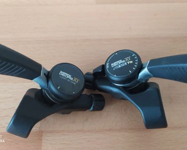 Ensemble de manette de changement de vitesse Shimano Deore SL-M6000