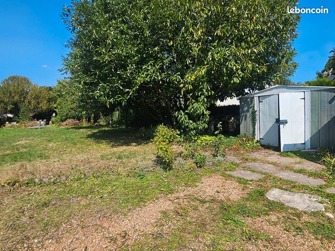 Terrain 245 m² COURSON MONTELOUP (image 2)