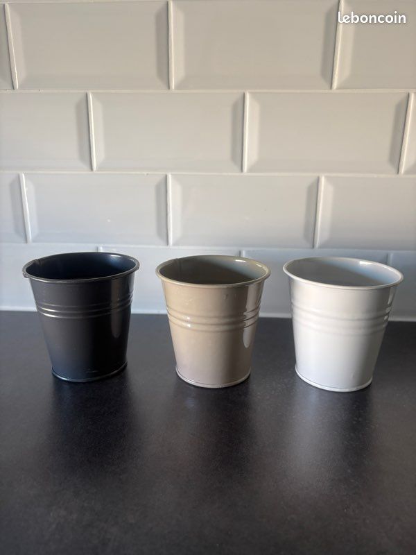 3 pots métalliques (image 1)