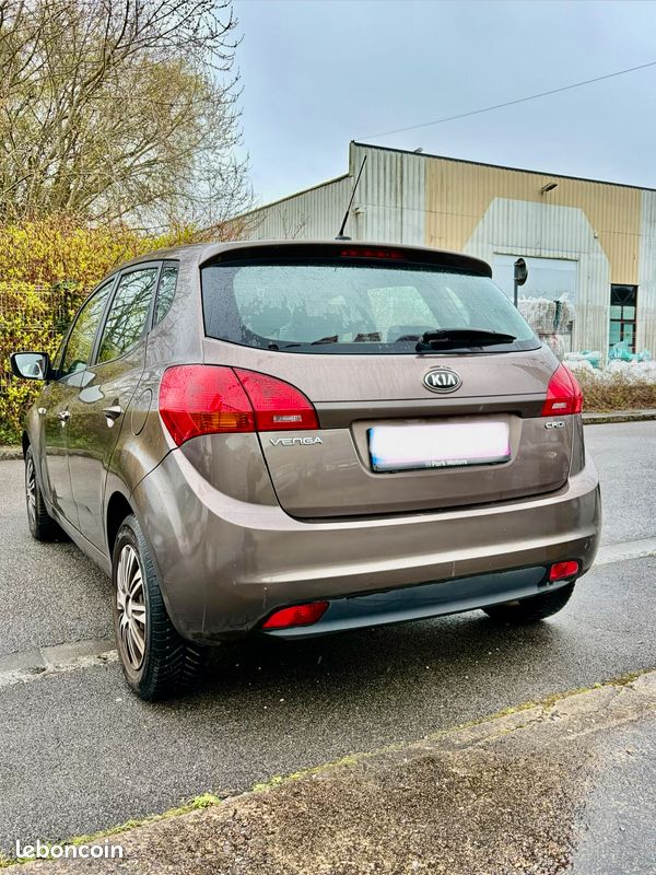 KIA VENGA 1.4 CRDi 90 CV ECO DYNAMICS 249044 KM (image 3)
