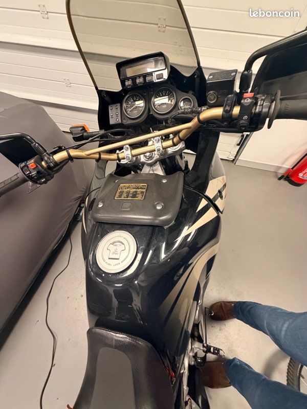 Africa twin XRV 750 / 16600 kms certifiés (image 12)