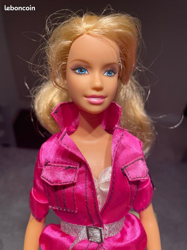 Barbie 10 (image 1)