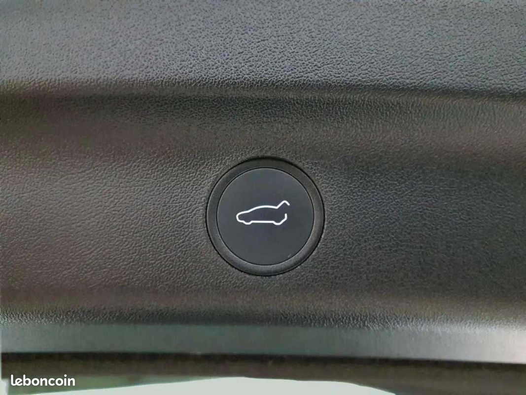 TESLA MODEL Y Long Range AWD * 514 ch * SOH 91,9 % * Pano * Autopilot * Caméra 360 (image 10)
