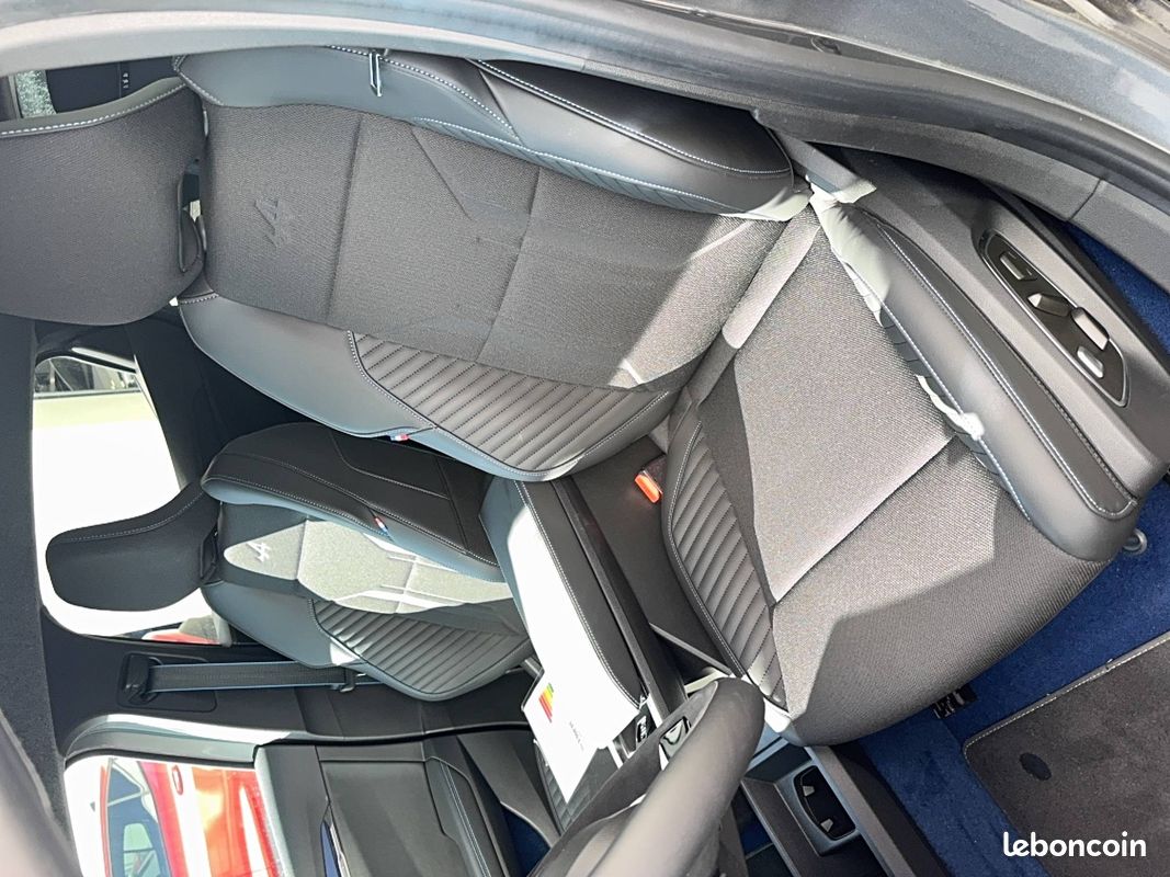 RENAULT Megane E-Tech 220 ch autonomie confort esprit Alpine (image 9)