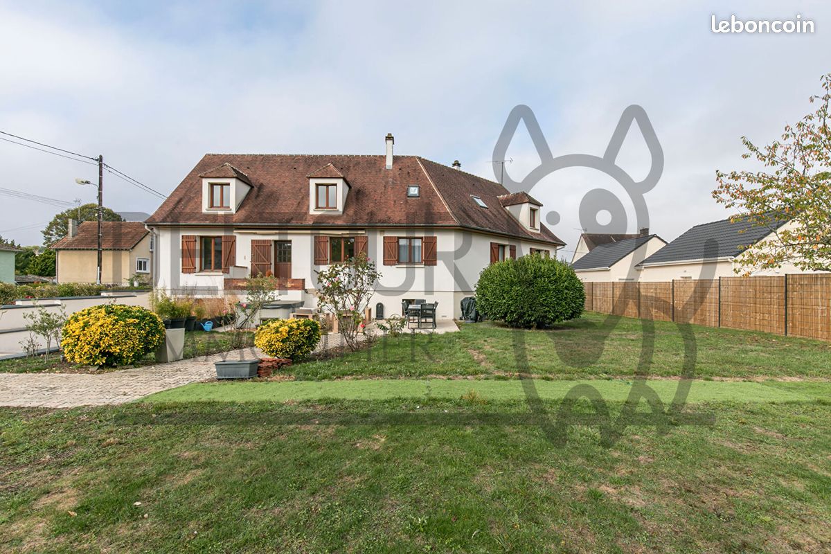 Maison 8 pièces 226 m² · à Coulommiers · 226 m² · 670 000 €