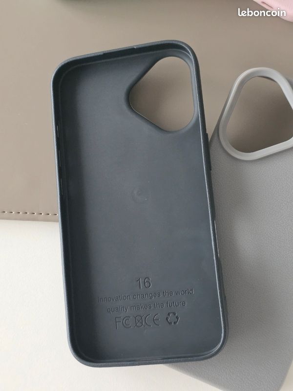 Coque iphone 16 (image 9)