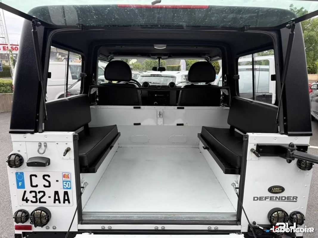 Land Rover Defender Phase 2 Hardtop 2.2 TDCi 122 ch (image 14)