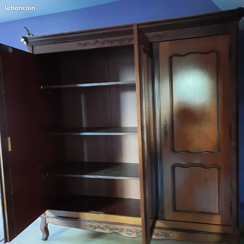 Armoire en bois de merisier (image 4)