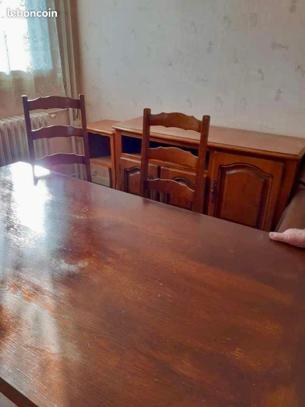 Vend buffet, desserte, table et 4 chaises en chêne (image 1)