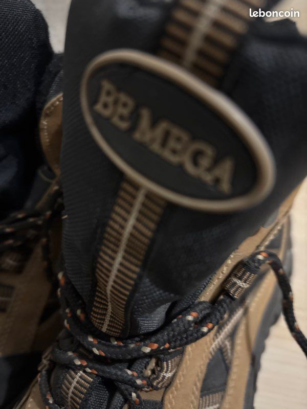 Chaussures de marche hautes neuves taille 44 brunes et noires (image 6)