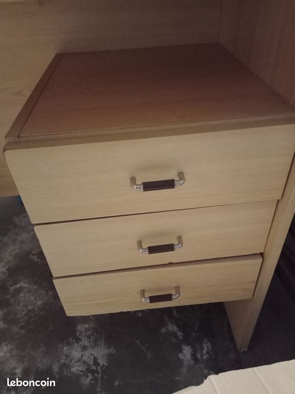 Bureau en pin (image 3)