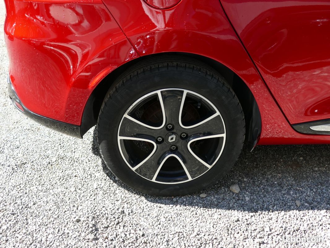 RENAULT CLIO IV ESTATE 1.2 TCE 120 Ch LIMITED EDC 35990KM (image 7)