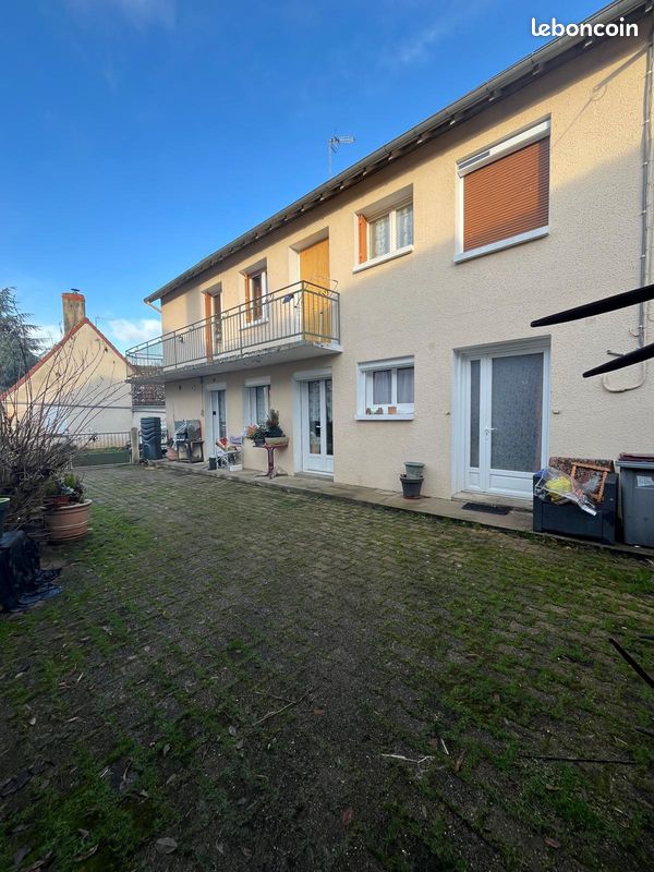 Maison 6 pièces 223 m² · à Saint-Août · 223 m² · 112 000 €