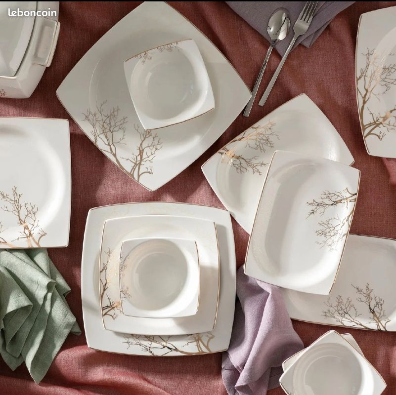 Service De Table Karaca New Cordoba 53 Pièces Pour 12 Personnes - Porcelaine Fine Blanche - Compatible Lave-vaisselle - Style Moderne Et Intemporel