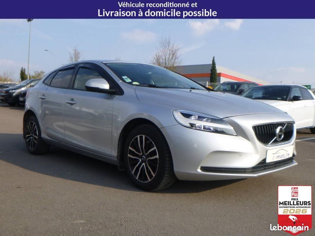 Volvo V40 D2 120 Geartronic 6 - Momentum (image 3)