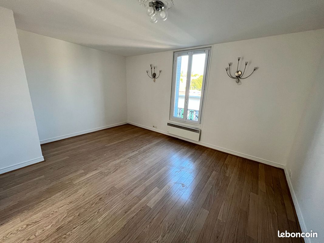 Appartement 3 pièce(s) 47 m²à louer Gagny