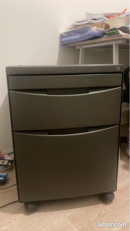 Rangement bureau (image 1)