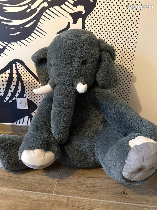 Éléphant peluche (image 1)