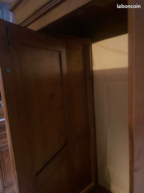 Armoire en merisier massif (image 3)