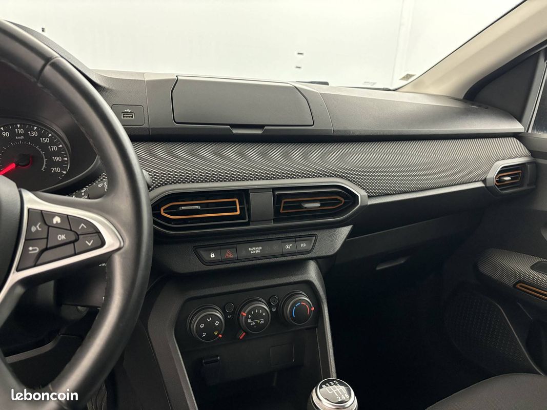 DACIA Sandero TCe 90 - 22 Stepway Confort (image 12)