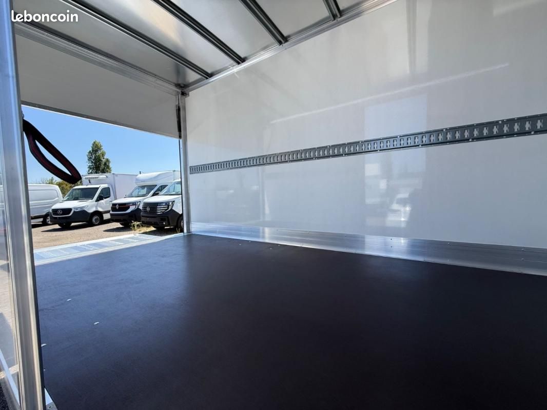 Renault Master CAISSE 170CV BVA9 (image 5)