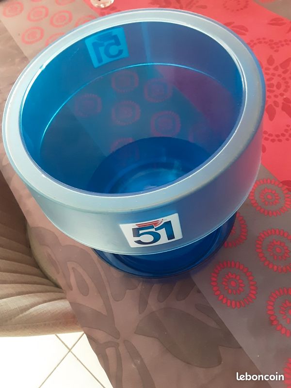 Ensemble bleu 51 seau à glace pichet et soucoupe en plastique dur le pichet à des traces qui ne partent plus pas d’envoi (image 4)