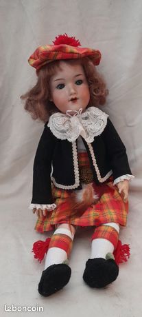 Poupée, tête porcelaine marquée en creux "Armand Marseille 390. A7 /0 M