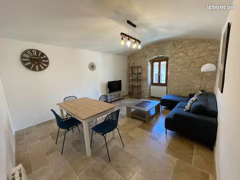 Appartement 3 pièces 70 m² · à Barjac · 70 m² · 760 €/mois