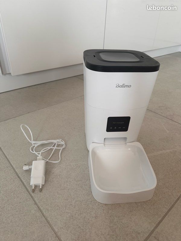 Distributeur à croquette Balimo / gamelle pour chat (image 1)