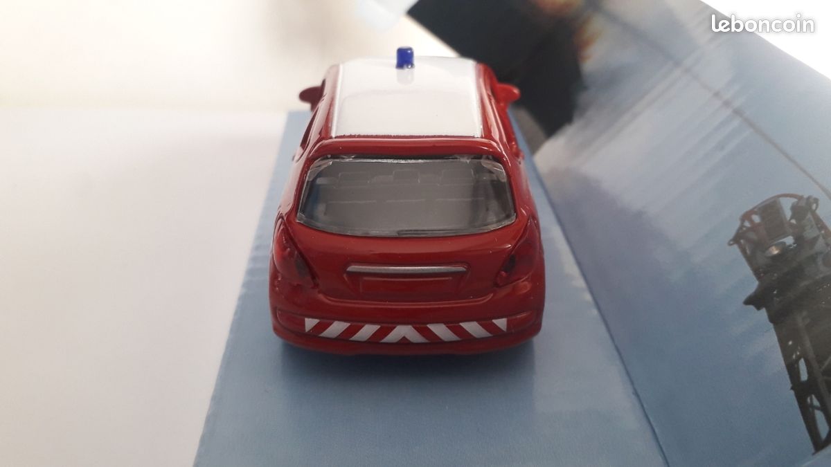 Calandre plastique grise pour 2CV Citroën