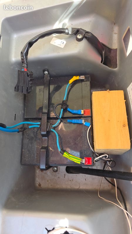 4X4 Electrique Peg Pérego Gaucho
Batterie 12 V rechargeable (image 8)