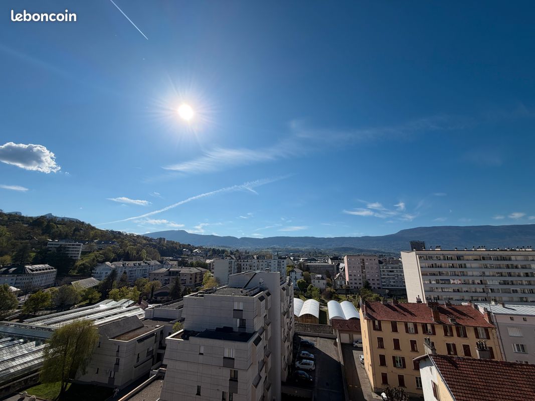 Appartement 1 pièce 28 m² · à Chambéry · 28,1 m² · 114 000 €